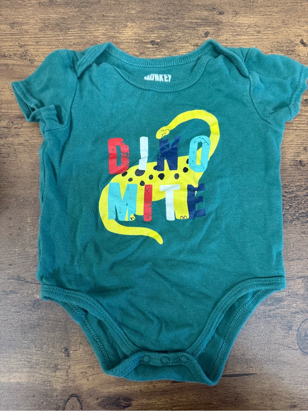⭐️5 for $20⭐️ Green "Dino Mite" Graphic One-Piece Bodysuit 12M